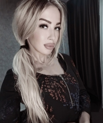 🌸💋
С удовольствием предоставлю тебе комфорт и раскрепощение в моих объятиях. Мне нравится заниматься сексом и я гарантирую тебе полное удовлетворение. 💦💥
Мои услуги разнообразны и абсолютно конфиденциальны. Могу стать для тебя идеальной спутницей на любое мероприятие или провести незабываемую ночь в одиночестве. 🍾🌃
Мои фото подтверждают мою красоту и сексуальность. Вместе с нежными прикосновениями и страстным взглядом я покорю тебя с первой минуты нашей встречи. 😍💃
Мои клиенты всегда остаются довольны и возвращаются ко мне снова. Читай отзывы о моей работе и убедись сам! 💌🌟
Живу в Москве и готова воплотить все твои фантазии. Со мной ты получишь настоящий сексуальный праздник! 💥🔥 Елена