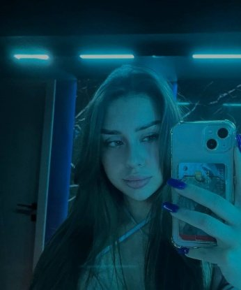 💋 Я создам незабываемую атмосферу нашей встречи, где ты сможешь полностью расслабиться и получить невероятное наслаждение. 😍 У меня много возможностей, чтобы удовлетворить тебя, и я гарантирую, что ты останешься доволен нашими играми. 😈 Также у меня есть отличные отзывы от предыдущих клиентов, которые оценили мои услуги. 🌟 Если ты хочешь узнать больше о моих фото и дополнительных услугах, пиши мне прямо сейчас! 💕 Тебя ждет незабываемый опыт в Москве! 🌆 Роза